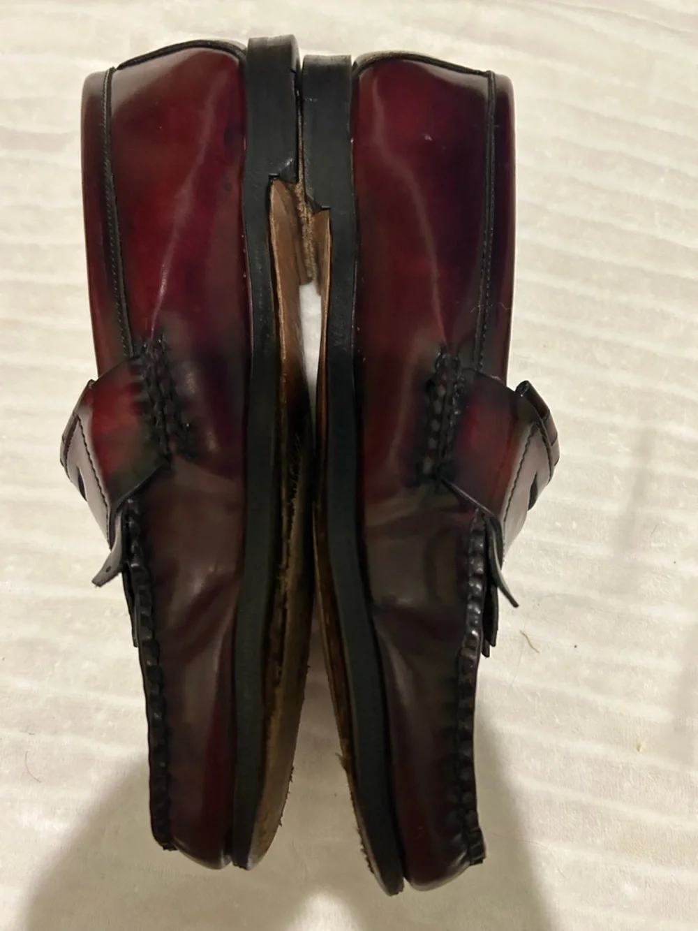 G. H. Bass Weejuns Burgundy Penny Loafers 10 C